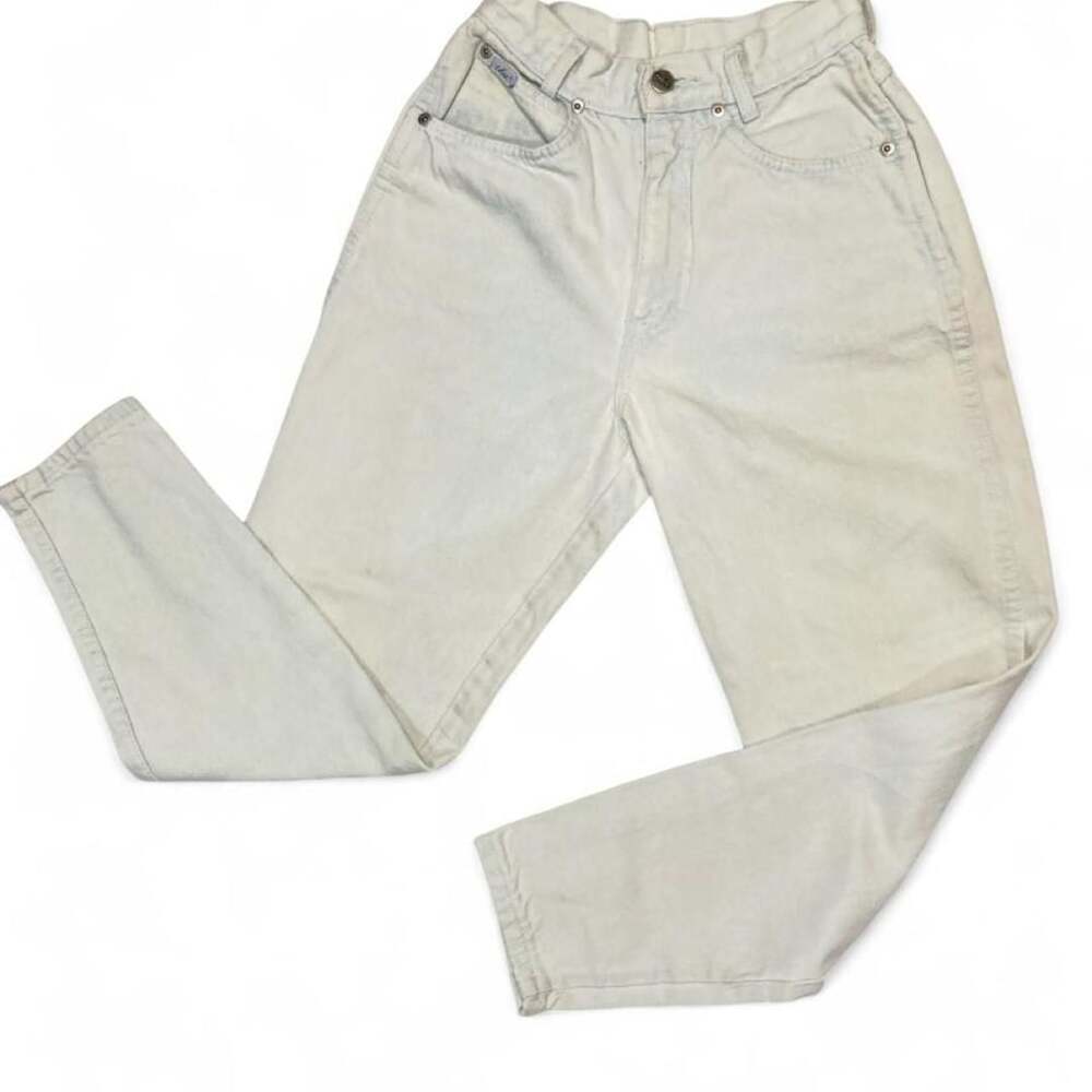Vintage Chic High Waisted Tapered Mom Jeans